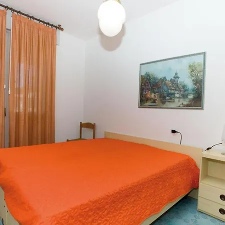 Terraced House In A With A Pool Apartment *